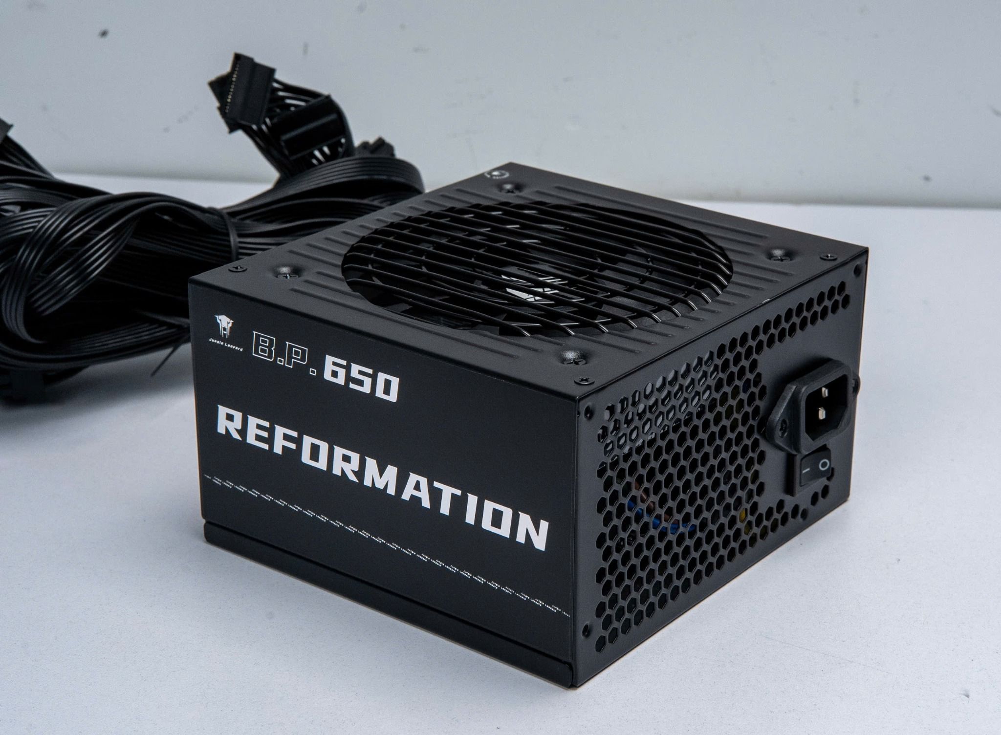 Nguồn máy tính LEOPARD BP750 750W 80 Plus Bronze | Non Modular, ATX - Ảnh 3